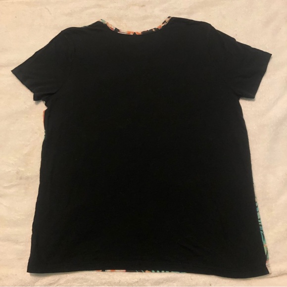 3/20$ Pink Victoria Secret - Flower Hawaiian Shirt w/pocket - Picture 2 of 5